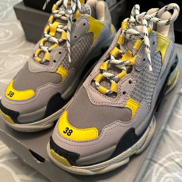 Balenciaga Triple S sneakers - Picture 1 of 11
